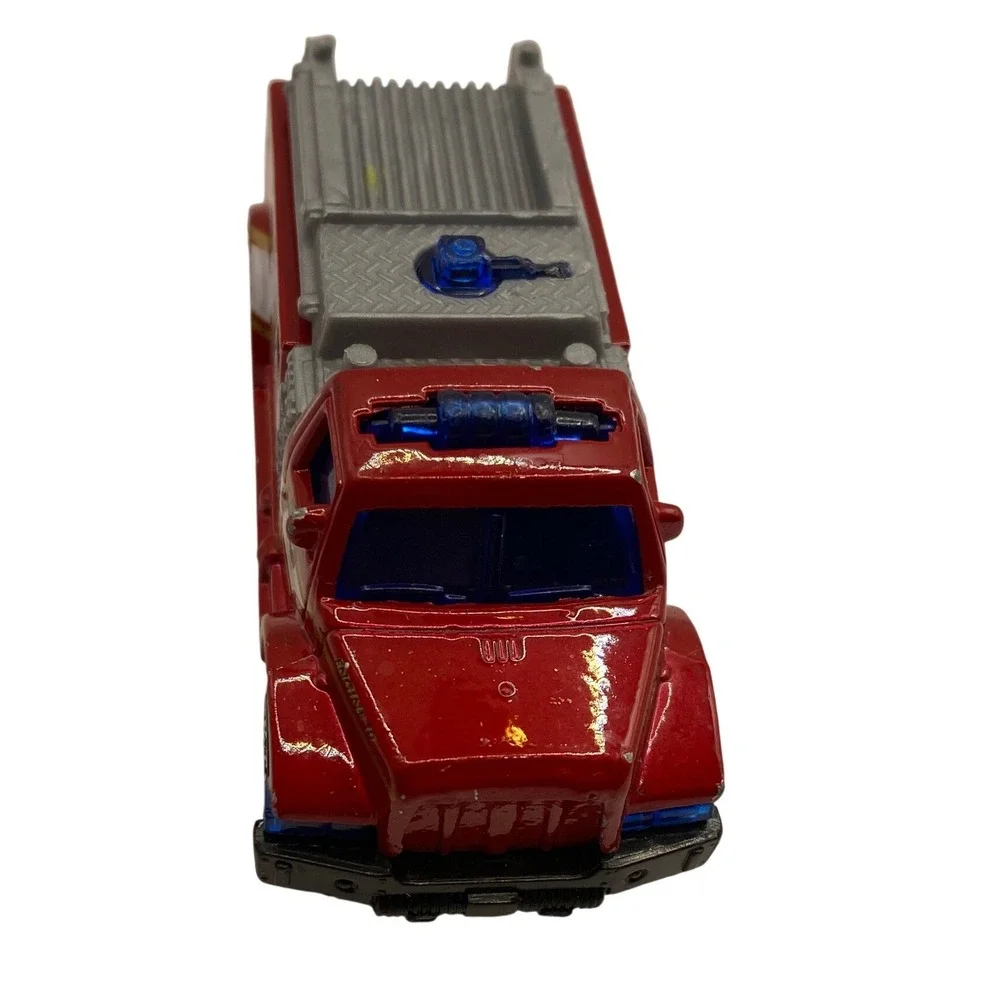 VTG Matchbox Highway Rescue Fire Truck Red Engine 10 MBX Fire‎ Dept 2002 Mattel